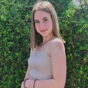 Meet your Posher, Noemie